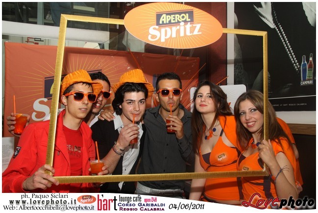 034BartCafe_Aperol_Spriz_LovePhoto_04062011.jpg