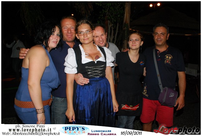 185Lido_PepysBeach_Party_LovePhoto_16092011.jpg