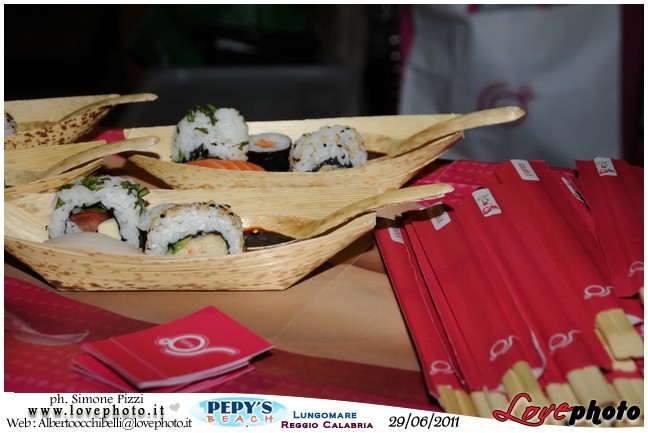 004Pepys_Beach_Party_LovePhoto_29062011.jpg
