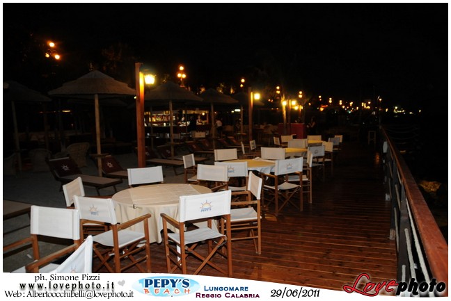 006Pepys_Beach_Party_LovePhoto_29062011.jpg