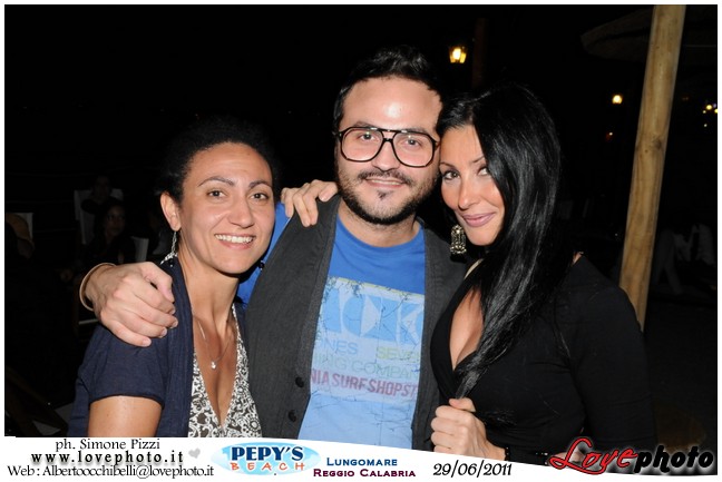 095Pepys_Beach_Party_LovePhoto_29062011.jpg