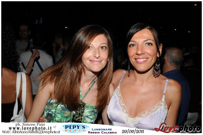 140Pepys_Beach_Party_LovePhoto_29062011.jpg