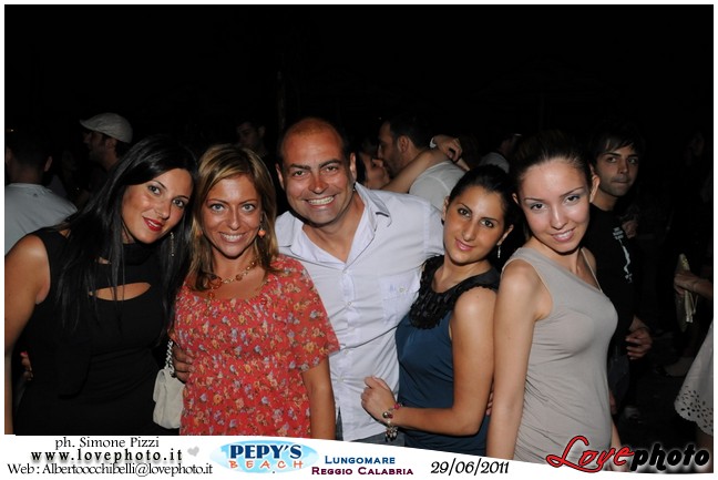 194Pepys_Beach_Party_LovePhoto_29062011.jpg