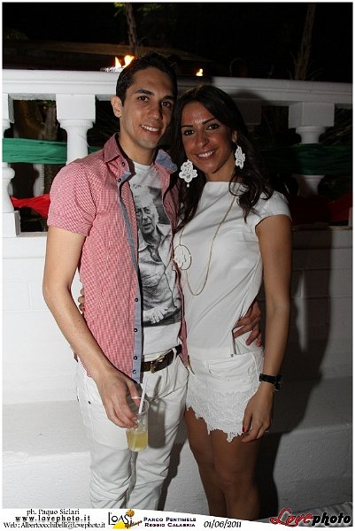 101OasiVillage_BordoPiscina_LovePhoto_01062011.jpg