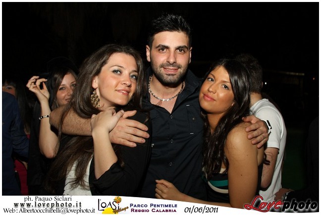 219OasiVillage_BordoPiscina_LovePhoto_01062011.jpg