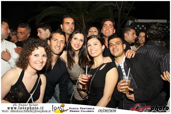 317OasiVillage_BordoPiscina_LovePhoto_01062011.jpg