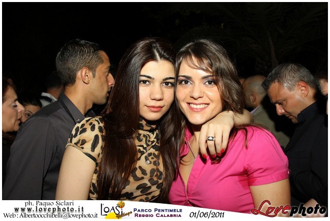 320OasiVillage_BordoPiscina_LovePhoto_01062011.jpg
