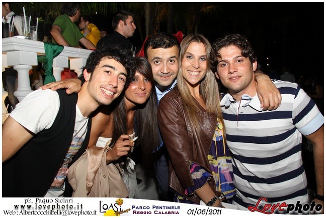 321OasiVillage_BordoPiscina_LovePhoto_01062011.jpg