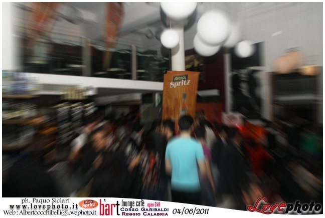 089BartCafe_Aperol_Spriz_LovePhoto_04062011.jpg