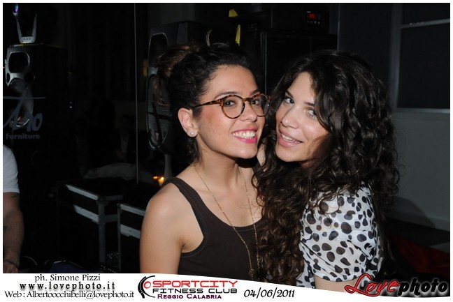 037SportCity_FitnessClub_Party_LovePhoto_04062011.jpg