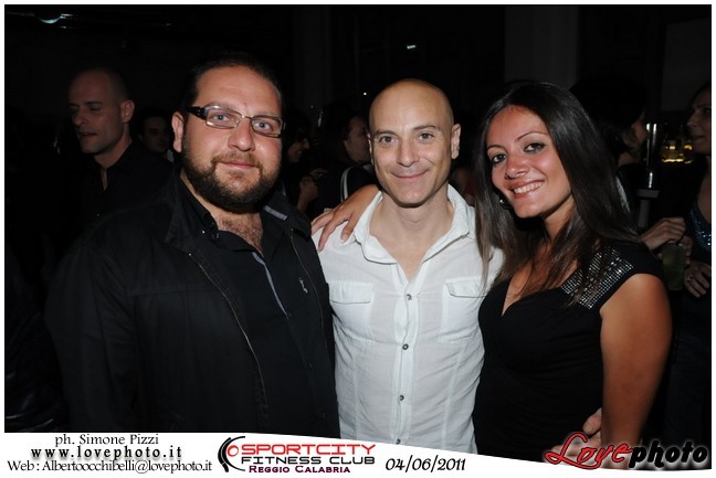 072SportCity_FitnessClub_Party_LovePhoto_04062011.jpg