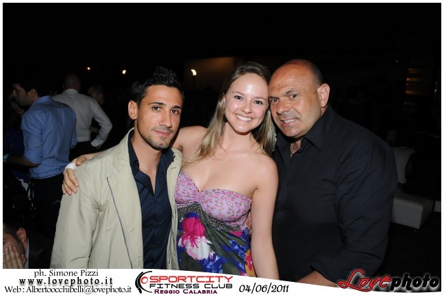 162SportCity_FitnessClub_Party_LovePhoto_04062011.jpg