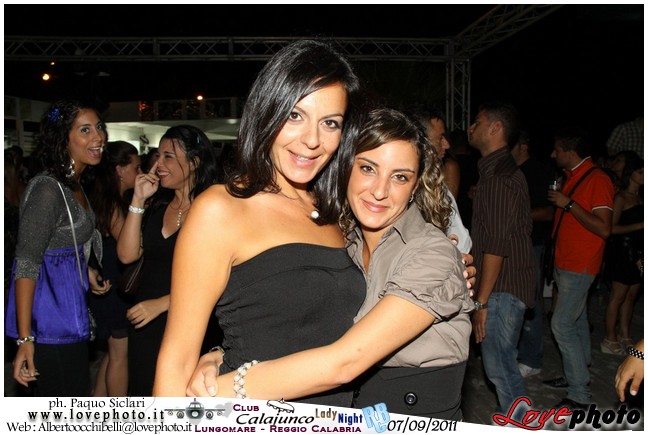 100Calajunco_Lady_Night_LovePhoto_07092011.jpg
