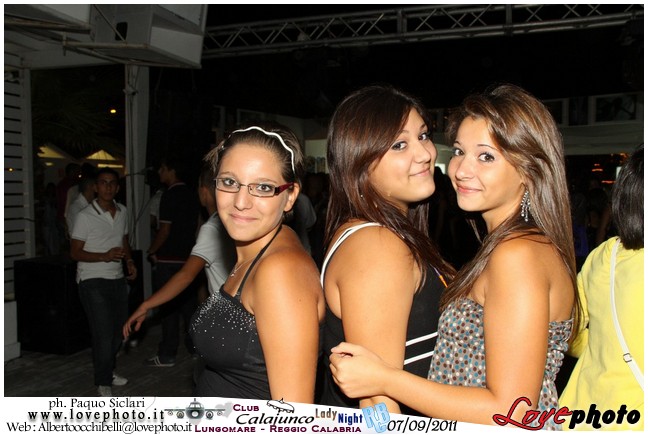 105Calajunco_Lady_Night_LovePhoto_07092011.jpg