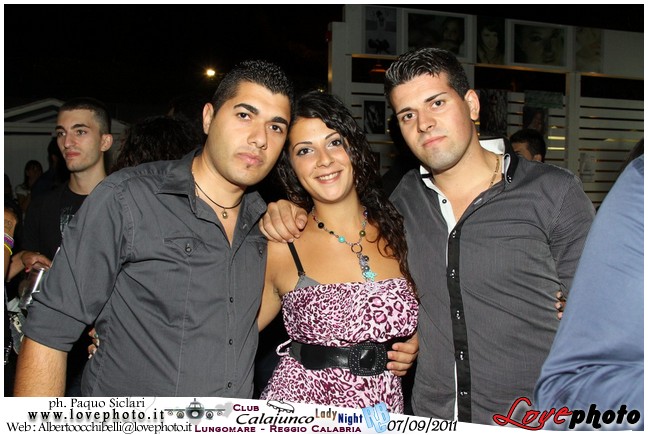 114Calajunco_Lady_Night_LovePhoto_07092011.jpg