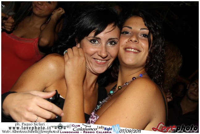 116Calajunco_Lady_Night_LovePhoto_07092011.jpg