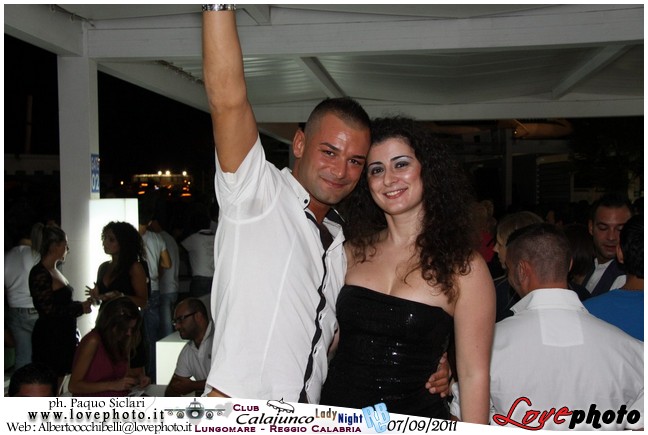 144Calajunco_Lady_Night_LovePhoto_07092011.jpg