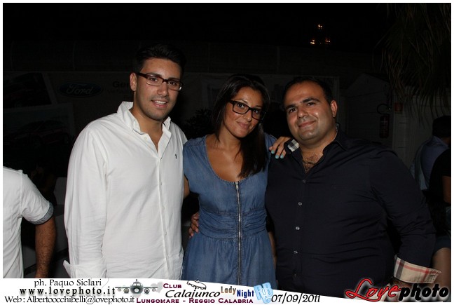 213Calajunco_Lady_Night_LovePhoto_07092011.jpg