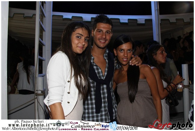 259Calajunco_Lady_Night_LovePhoto_07092011.jpg