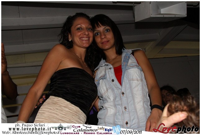 271Calajunco_Lady_Night_LovePhoto_07092011.jpg