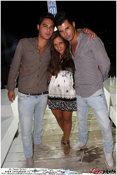 313Calajunco_Lady_Night_LovePhoto_07092011.jpg