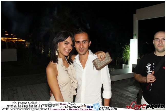 326Calajunco_Lady_Night_LovePhoto_07092011.jpg