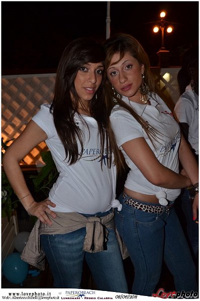 160bPaperoBeach_Party_University_LovePhoto_08062011.jpg
