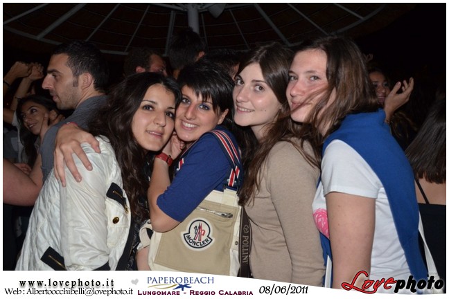 190bPaperoBeach_Party_University_LovePhoto_08062011.jpg
