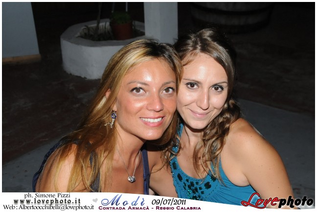 004Modi_Party_LovePhoto_09072011.jpg