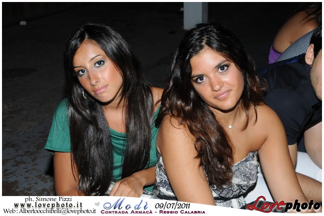 018Modi_Party_LovePhoto_09072011.jpg