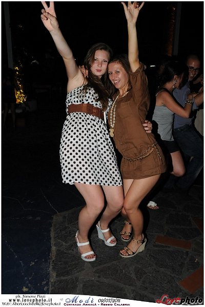 100Modi_Party_LovePhoto_09072011.jpg