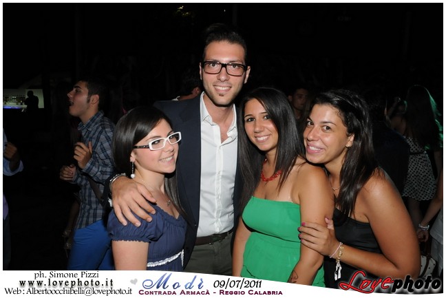 105Modi_Party_LovePhoto_09072011.jpg