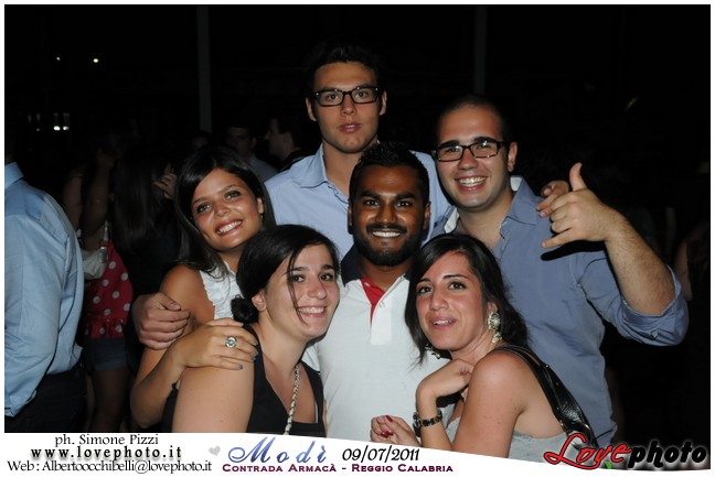 111Modi_Party_LovePhoto_09072011.jpg