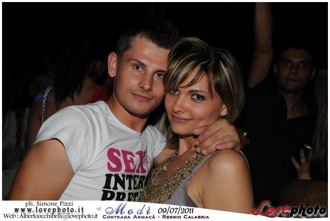 115Modi_Party_LovePhoto_09072011.jpg