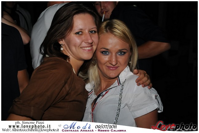 118Modi_Party_LovePhoto_09072011.jpg