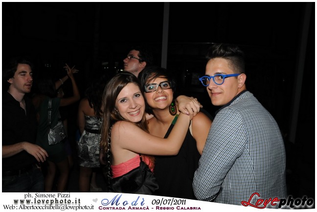 119Modi_Party_LovePhoto_09072011.jpg