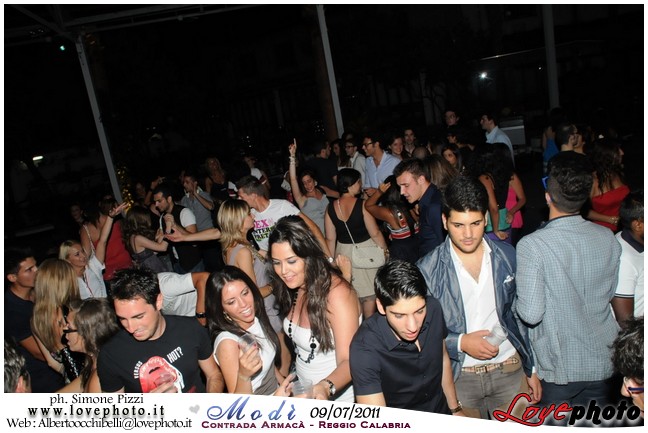 121Modi_Party_LovePhoto_09072011.jpg