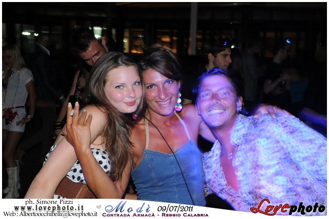 141Modi_Party_LovePhoto_09072011.jpg