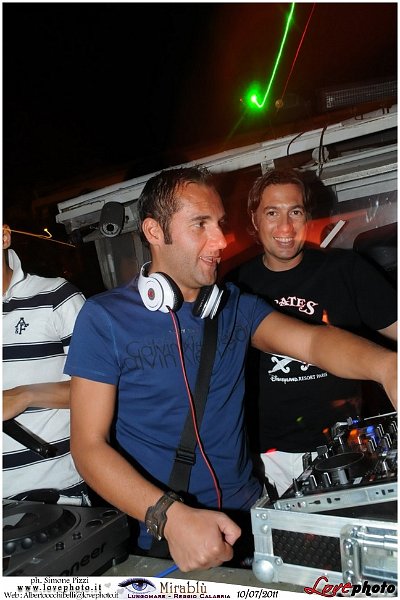 219Lido_Mirablu_Party_LovePhoto_10072011.jpg