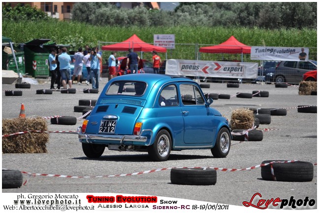 023TuningEvolutionShow2011_LovePhoto_1819062011.jpg - GREGORIO MOSCATO  PHOTOGRAPHER