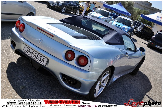 137TuningEvolutionShow2011_LovePhoto_1819062011.jpg - GREGORIO MOSCATO  PHOTOGRAPHER
