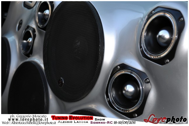 215TuningEvolutionShow2011_LovePhoto_1819062011.jpg - GREGORIO MOSCATO  PHOTOGRAPHER