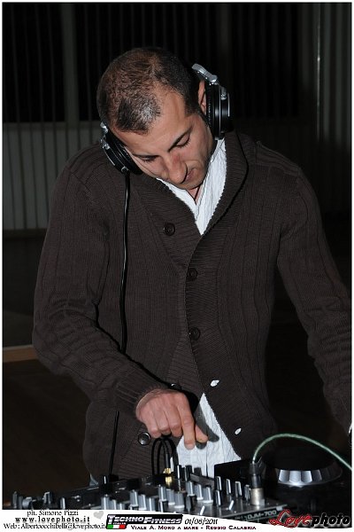 043TechnoFitness_Party_LovePhoto_01062011.jpg