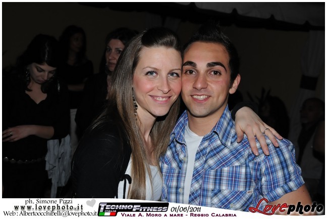150TechnoFitness_Party_LovePhoto_01062011.jpg