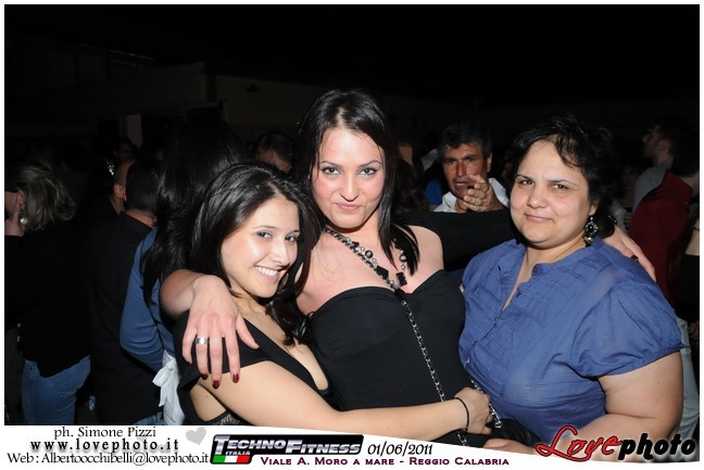 194TechnoFitness_Party_LovePhoto_01062011.jpg