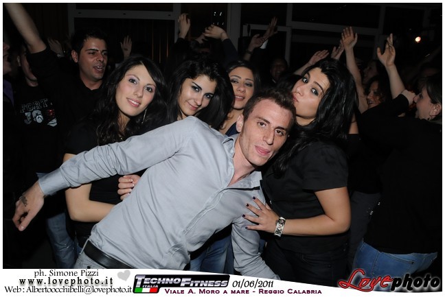 227TechnoFitness_Party_LovePhoto_01062011.jpg