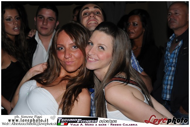 241TechnoFitness_Party_LovePhoto_01062011.jpg