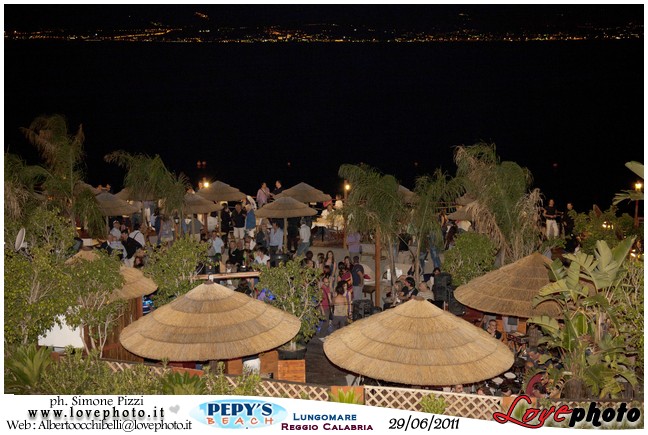 005Pepys_Beach_Party_LovePhoto_29062011.jpg
