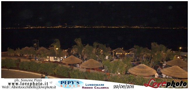 010Pepys_Beach_Party_LovePhoto_29062011.jpg