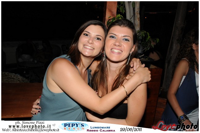 195Pepys_Beach_Party_LovePhoto_29062011.jpg